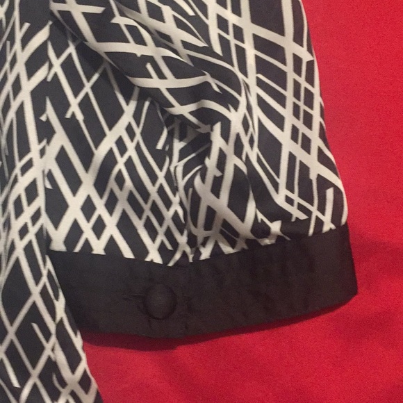 💐Covington💐Women’s blouse.💐 - Picture 5 of 8